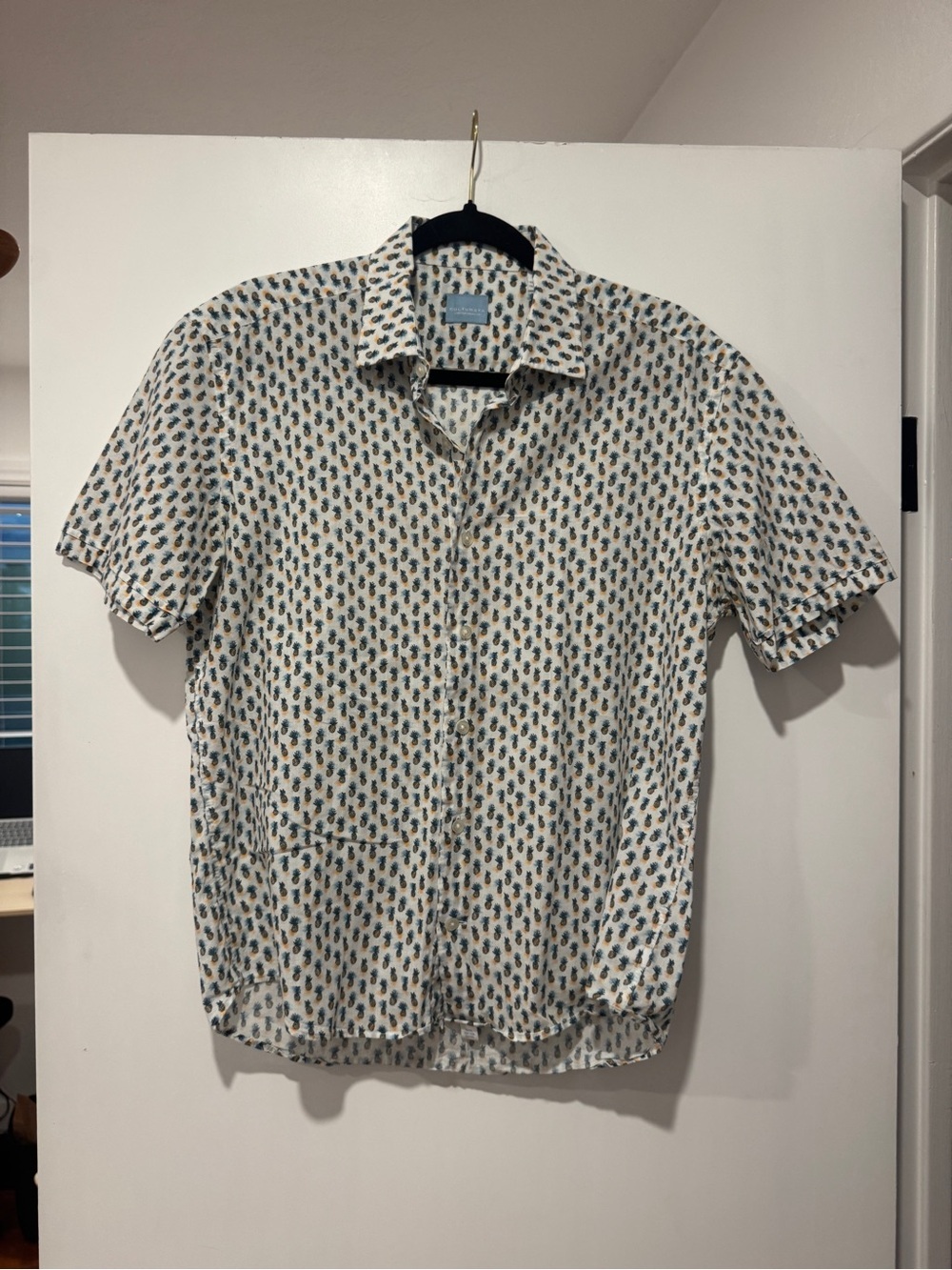Culturata Contemporary Fit Pineapple Print Button-Up | Medium | 100% Cotton